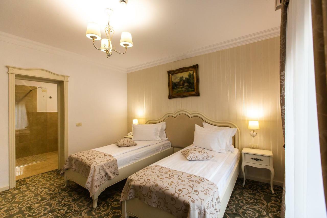 Ave, Alba! Hotel Alba Iulia Luaran gambar