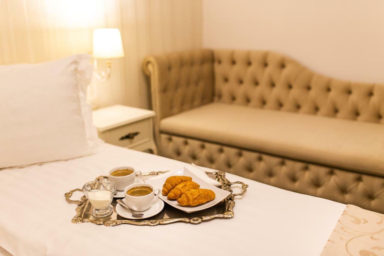 Ave, Alba! Hotel Alba Iulia Luaran gambar
