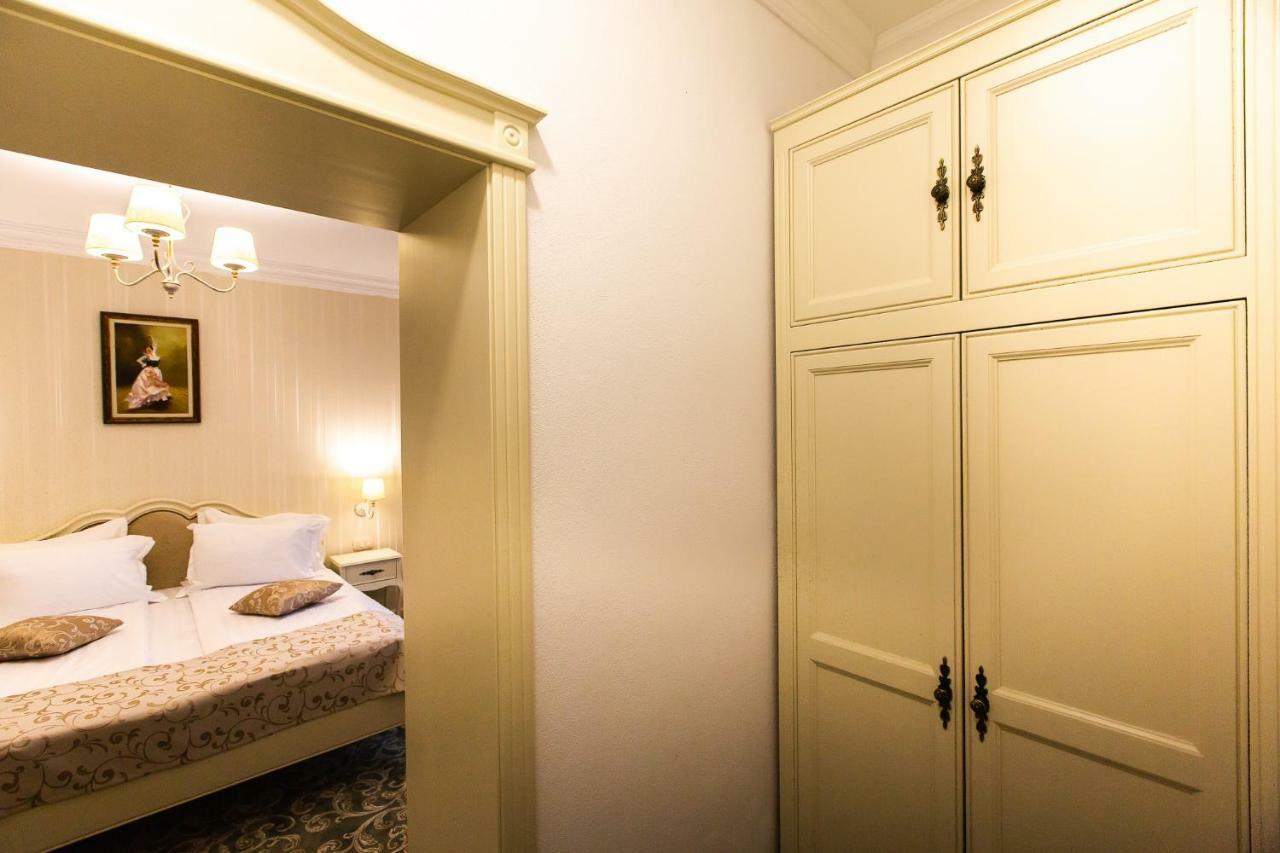 Ave, Alba! Hotel Alba Iulia Luaran gambar