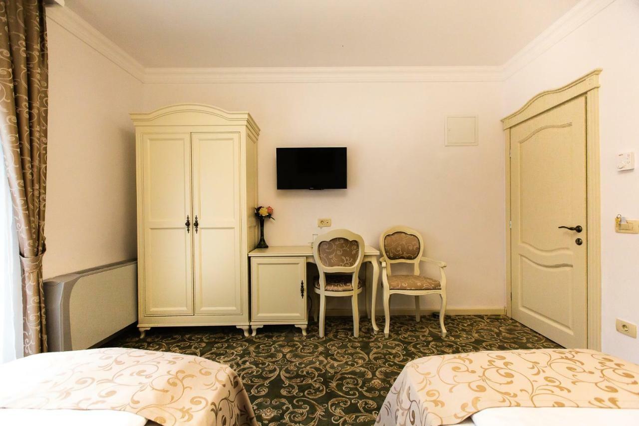 Ave, Alba! Hotel Alba Iulia Luaran gambar
