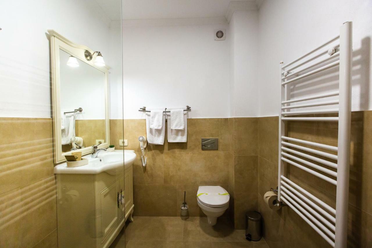 Ave, Alba! Hotel Alba Iulia Luaran gambar