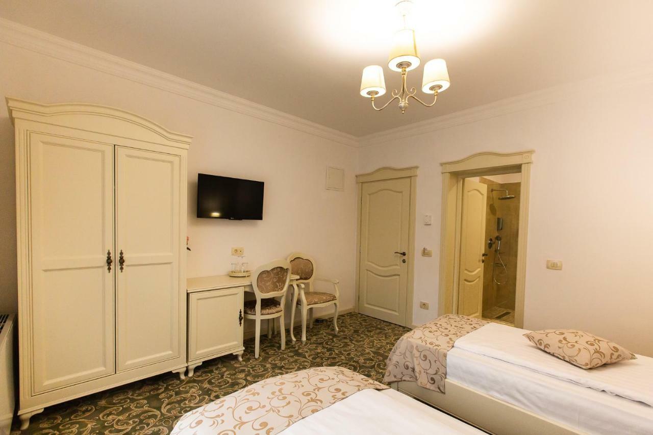 Ave, Alba! Hotel Alba Iulia Luaran gambar